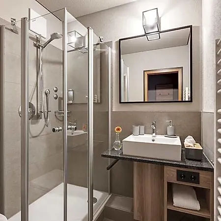 Hotel Edelfinger Hof 4*