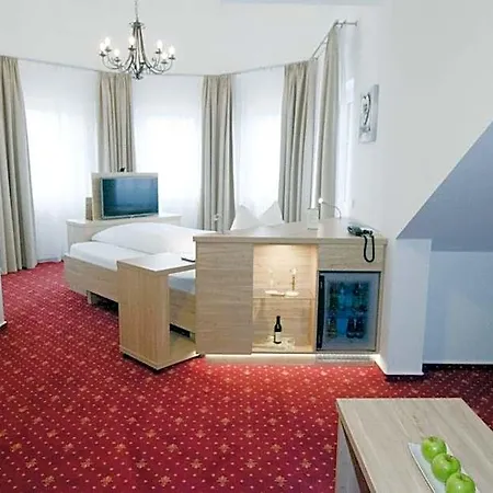 Edelfinger Hof Hotel 4*
