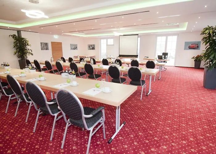 Отель Edelfinger Hof